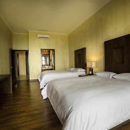 Hotel La Reunion Golf Resort And Residences Antigua Exteriér fotografie
